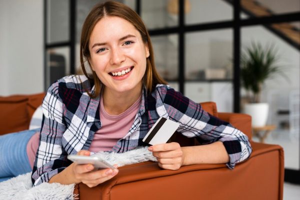 Кредит срочно на карту: как быстро получить деньги без отказа?